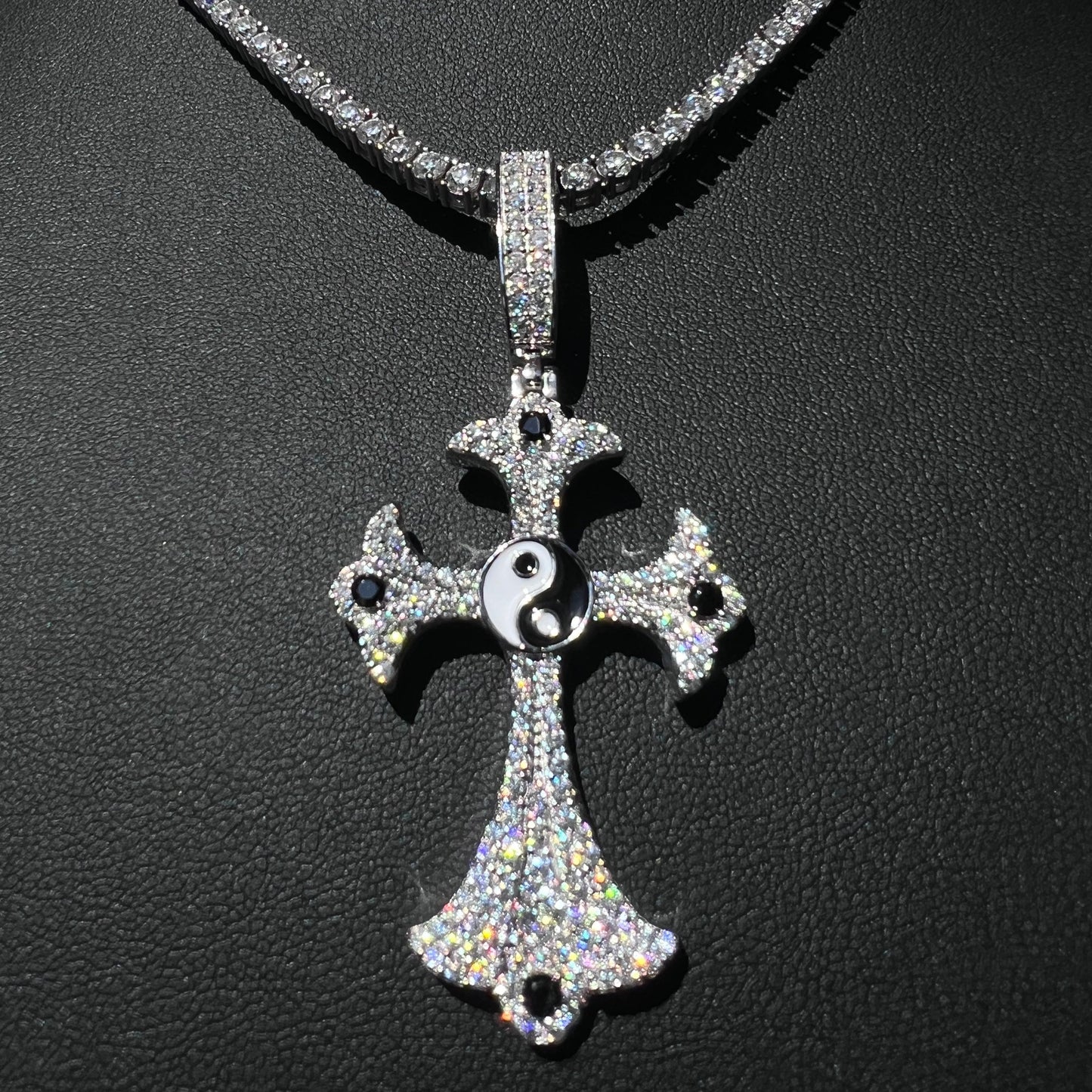 Ying-Yang Cross Pendant Moissanite